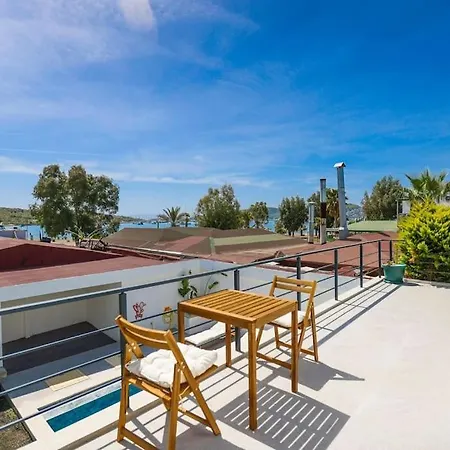Traditional Seaside Stone With Private Pool 빌라 Bodrum