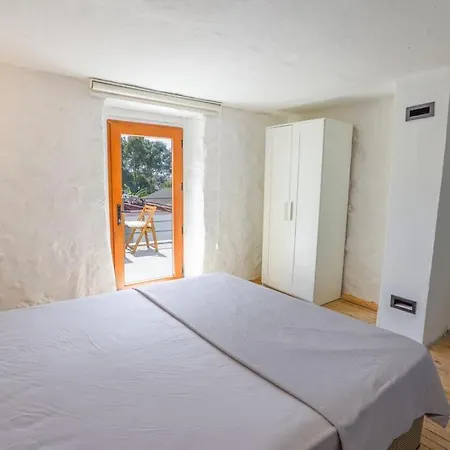 فيلة Traditional Seaside Stone With Private Pool بودروم